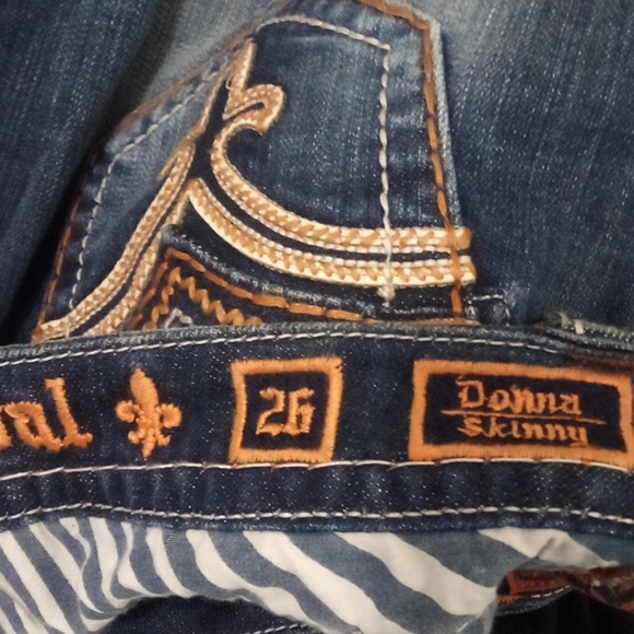 Rock Revival NWOT Women's Jeans 26 Donna Skinny Embellished Embroidered - Picture 7 of 8